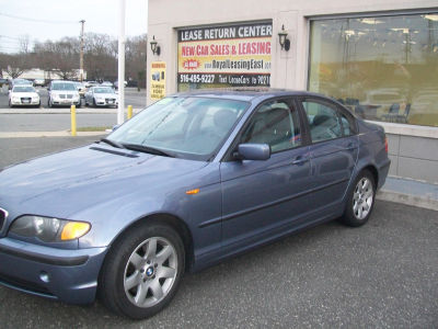 2003 BMW 325  xi