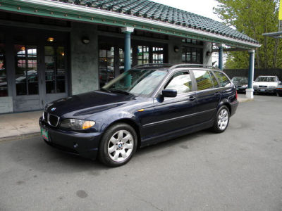 2003 BMW 325  xiT