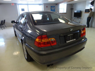 2002 BMW 325 xi