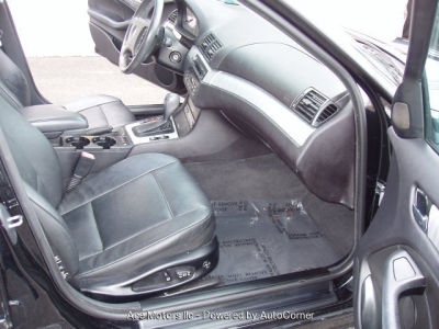 2005 BMW 325  i