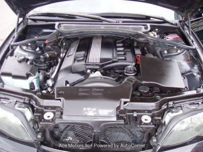 2005 BMW 325  i