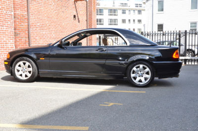 2001 BMW 325  Ci