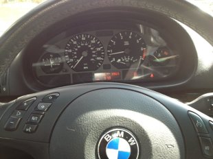 2003 BMW 325  i
