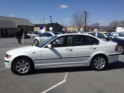 2003 BMW 325  i