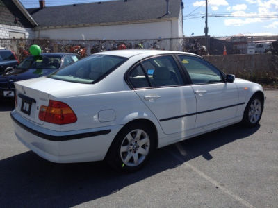 2003 BMW 325  i