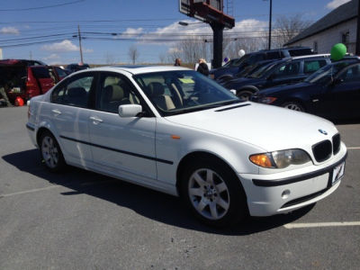 2003 BMW 325  i