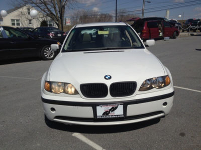 2003 BMW 325  i