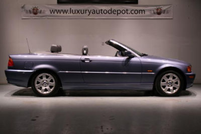 2001 BMW 325  Ci