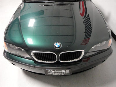 2005 BMW 325  i