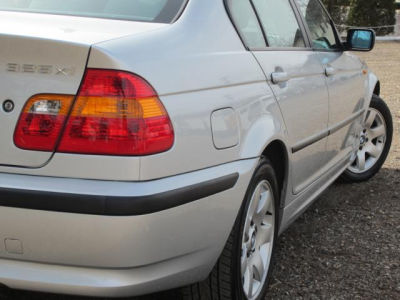 2005 BMW 325 xi