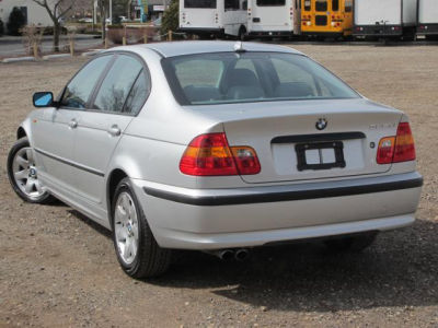 2005 BMW 325 xi