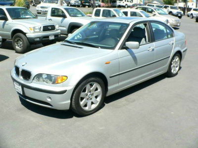 2003 BMW 325 i