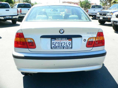 2003 BMW 325 i