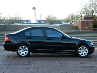 2004 BMW 325 xi