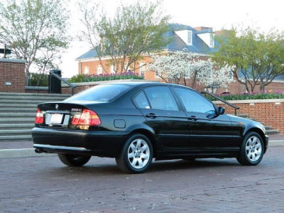 2004 BMW 325 xi