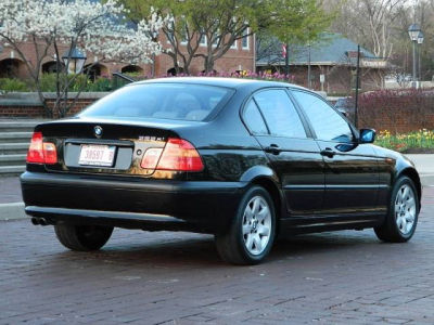 2004 BMW 325 xi