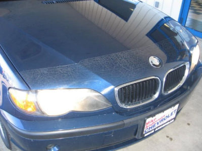 2004 BMW 325  xi