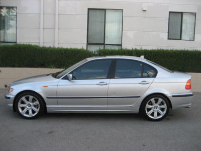 2003 BMW 325 i