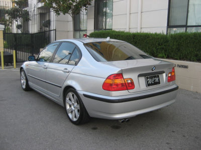 2003 BMW 325 i