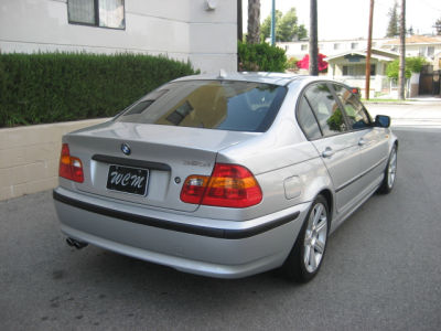 2003 BMW 325 i