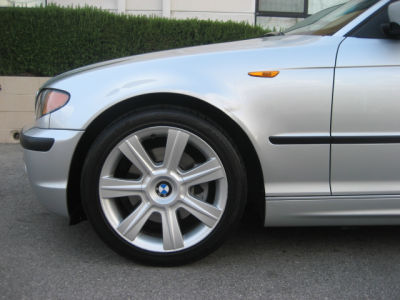 2003 BMW 325 i