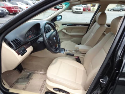 2002 BMW 325 i