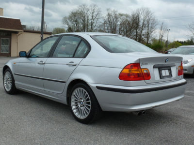 2003 BMW 325 xi