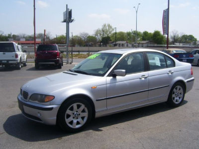 2002 BMW 325  i