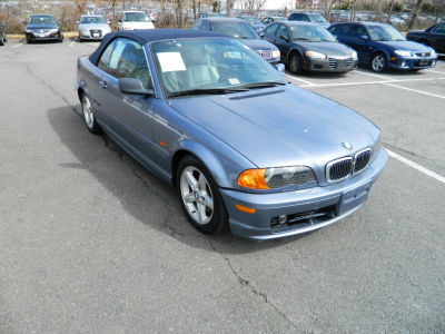 2002 BMW 325  Ci