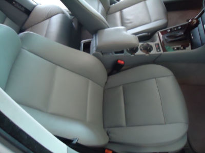 2004 BMW 325  i