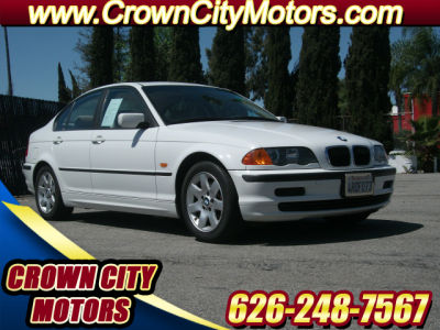 2001 BMW 325  i