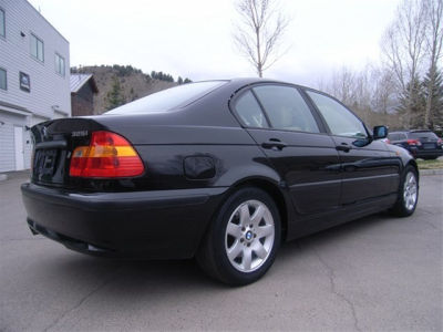 2004 BMW 325  i