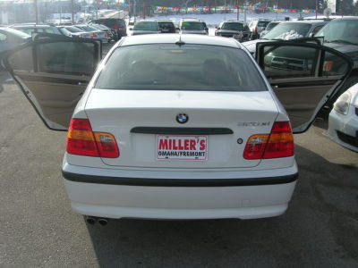 2004 BMW 325 xi