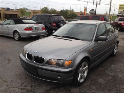 2004 BMW 325  i