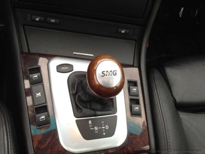 2004 BMW 325  i