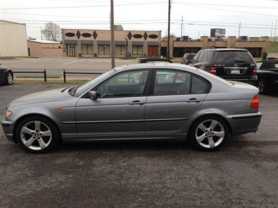 2004 BMW 325  i