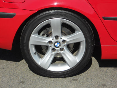 2004 BMW 325  i