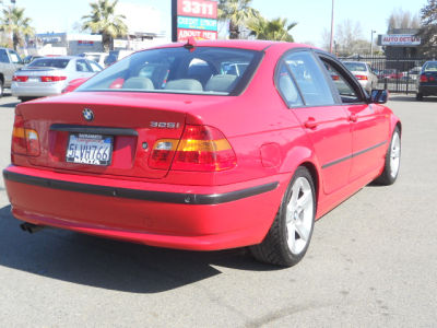 2004 BMW 325  i