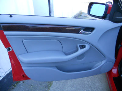 2004 BMW 325  i