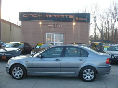 2005 BMW 325  xi