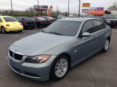 2006 BMW 325  i