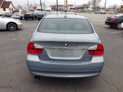2006 BMW 325 i