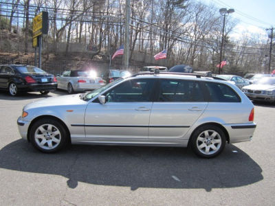 2002 BMW 325  xiT