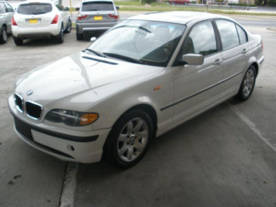 2004 BMW 325  i