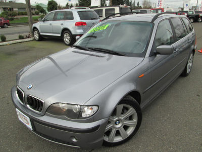 2004 BMW 325  iT