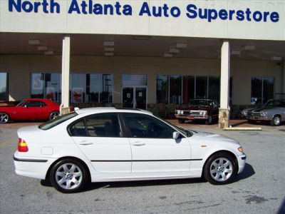 2005 BMW 325  i