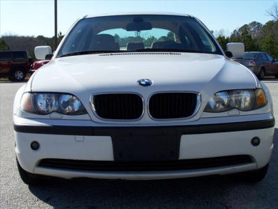 2005 BMW 325  i