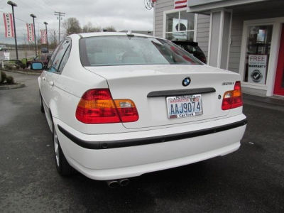 2004 BMW 325 i