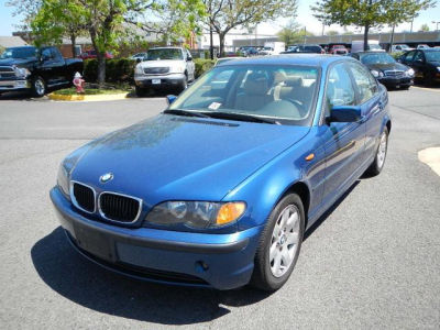 2002 BMW 325  i