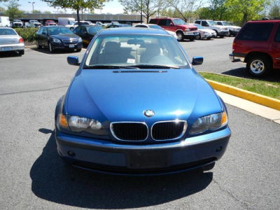 2002 BMW 325  i